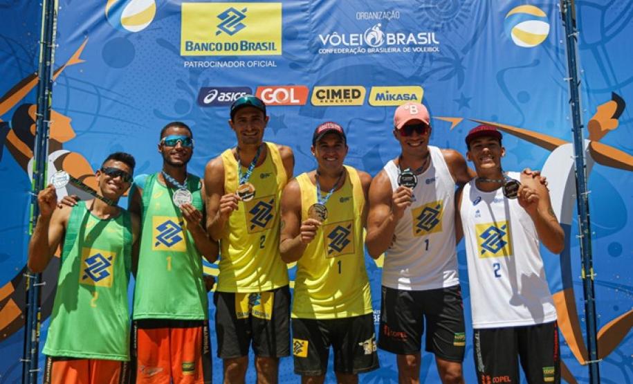 O bronze ficou com Saymon/Arthur Lanci (MS/PR), que venceram Oscar/Moisés (RJ/BA).