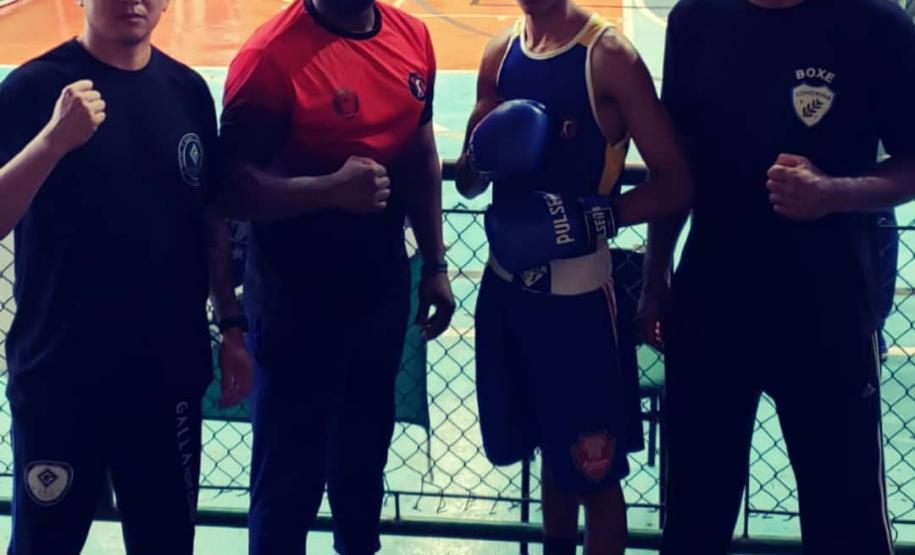 Arquivo pessoal - carreira Adailton