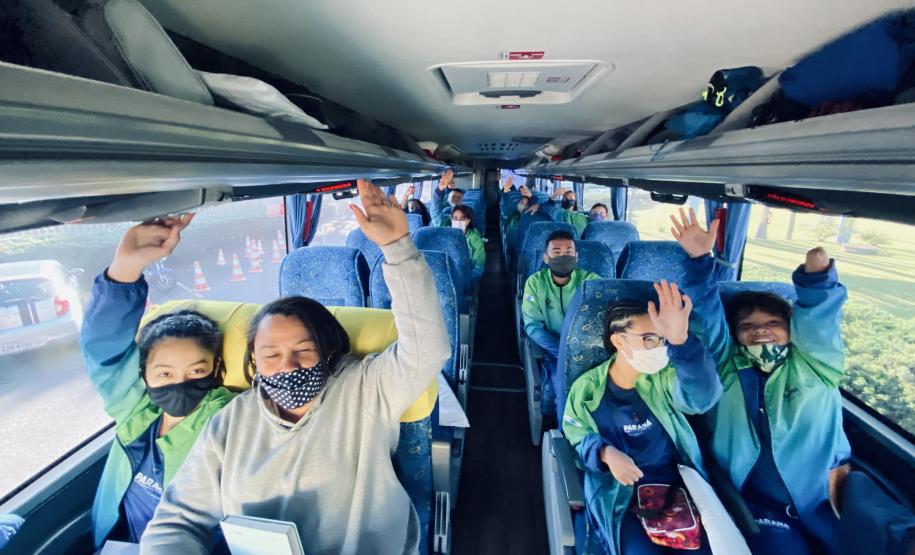 Delegação parananense para as Paralímpiadas Escolares em São Paulo