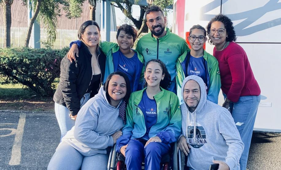 Delegação parananense para as Paralímpiadas Escolares em São Paulo