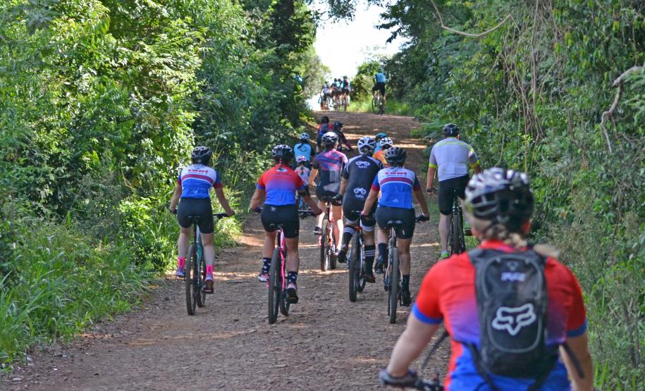 imagens da ciclorrota das laranjeiras no município de laranjeiras do sul