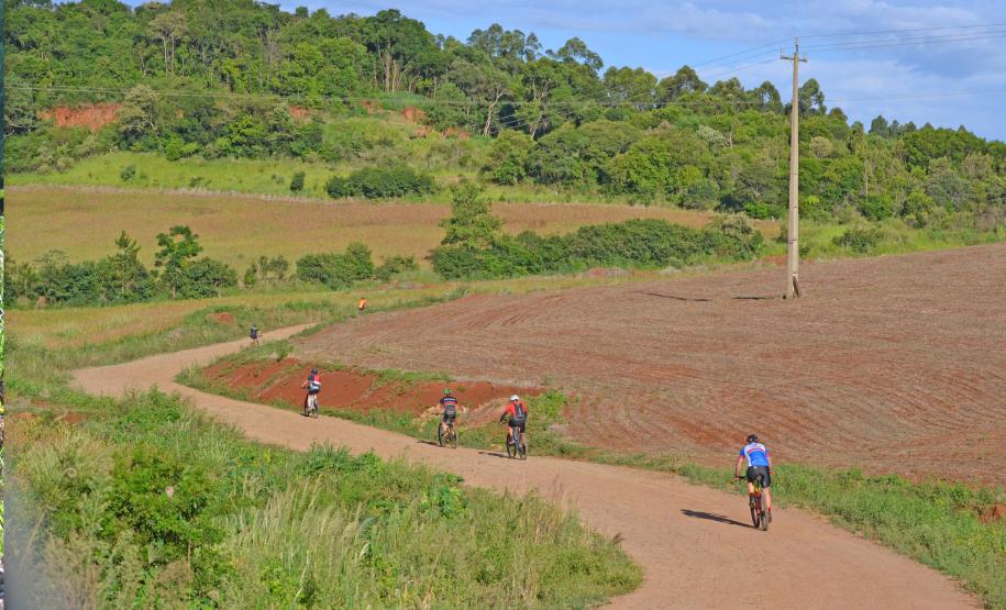 imagens da ciclorrota das laranjeiras no município de laranjeiras do sul
