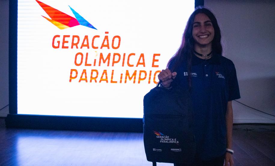 Os bolsistas do programa Geração Olímpica e Paralímpica receberam o kit de identificação visual.