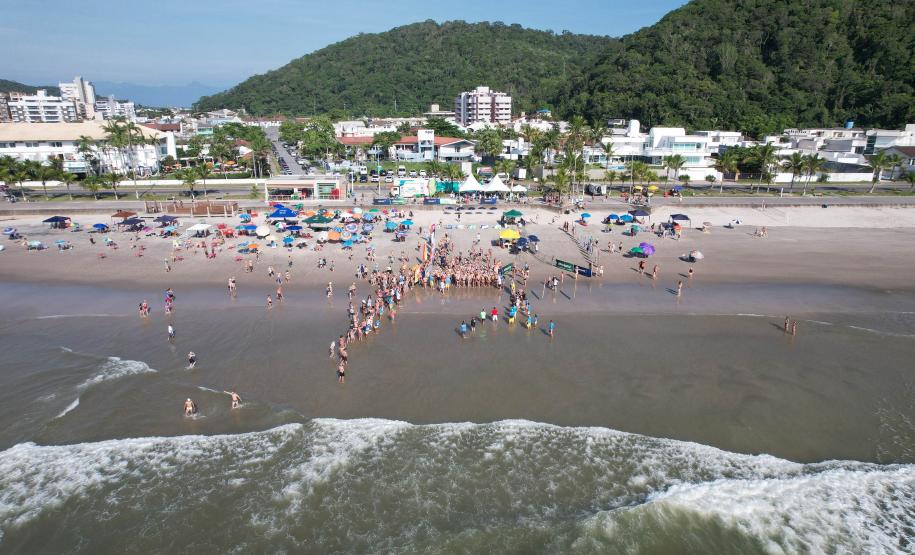 Após um hiato de 12 anos, travessia de Guaratuba teve participação de crianças e PCDs