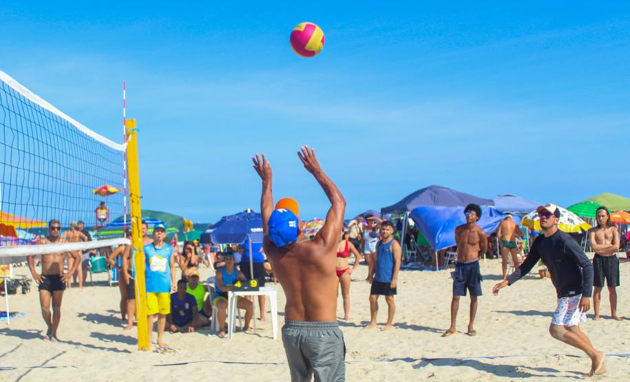 Veranistas podem aproveitar as atividades dos postos fixos do Verão Maior Paraná por mais uma semana