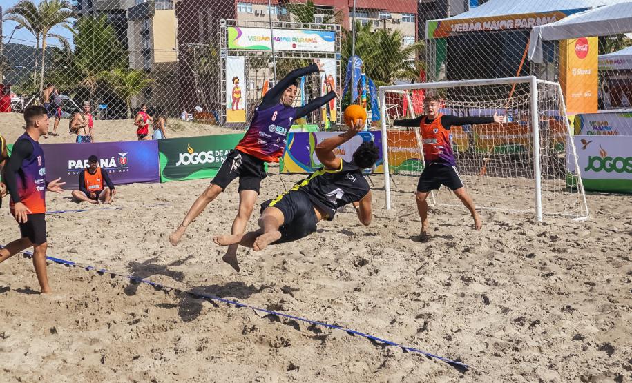 Veranistas podem aproveitar as atividades dos postos fixos do Verão Maior Paraná por mais uma semana