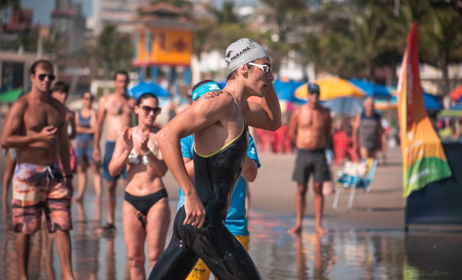 Após um hiato de 12 anos, travessia de Guaratuba teve participação de crianças e PCDs