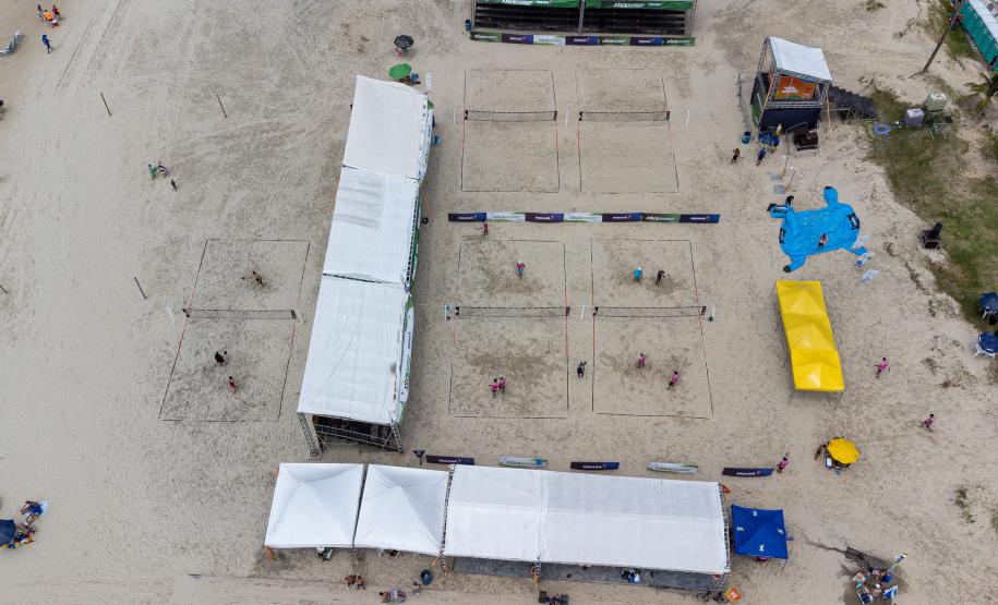 Matinhos, 11 de fevereiro de 2023 - Neste sábado a Arena Verão Maior em Caiobá recebeu o Torneio de Beach Tennis. Fotos: Roberto Dziura Jr/AEN
