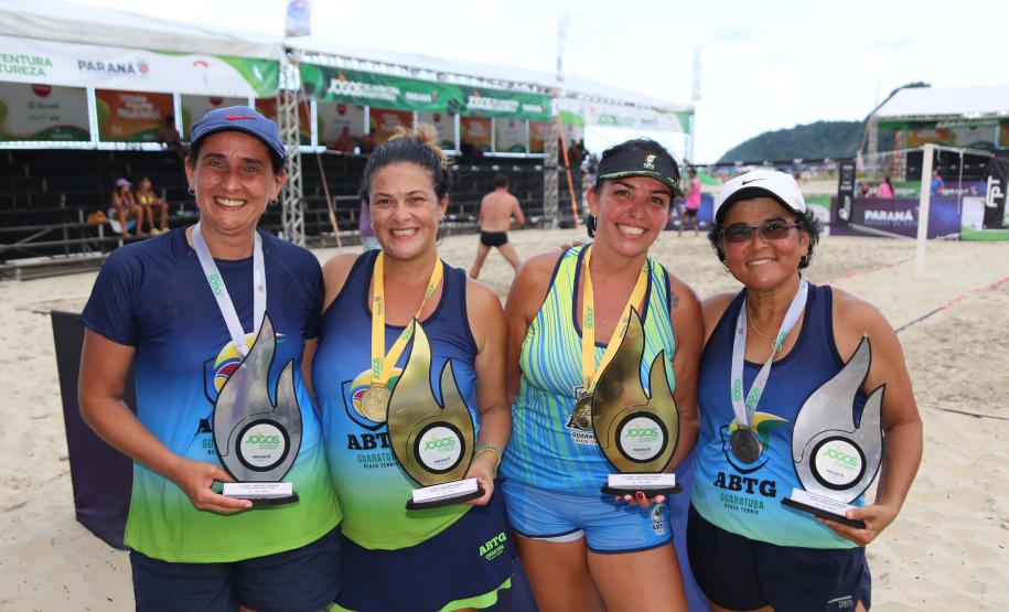 Matinhos, 11 de fevereiro de 2023 - Neste sábado a Arena Verão Maior em Caiobá recebeu o Torneio de Beach Tennis. Fotos: Roberto Dziura Jr/AEN