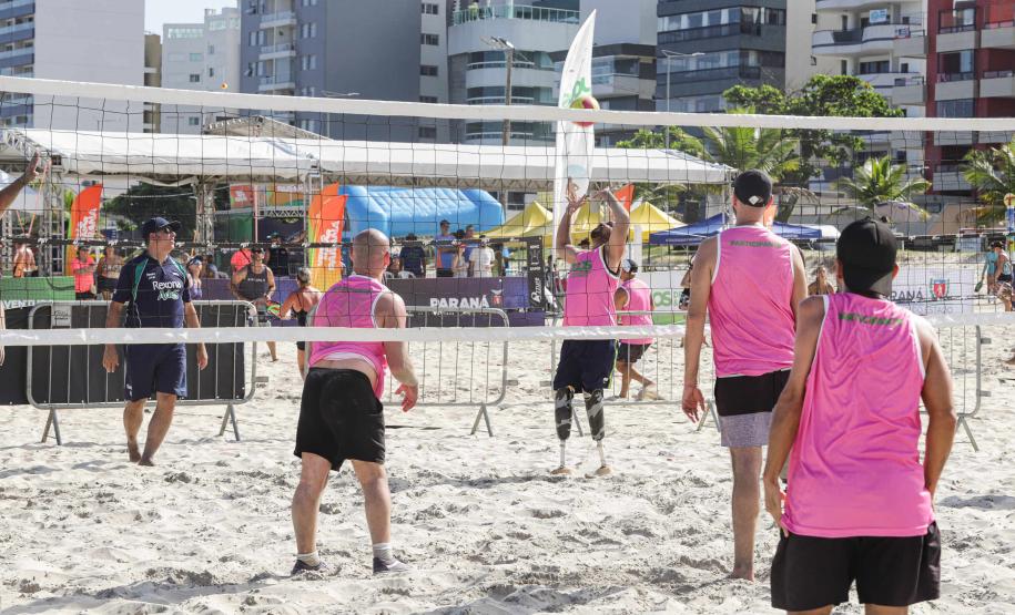 Campeonato de beach tennis encerra programação esportiva do Verão Maior Paraná