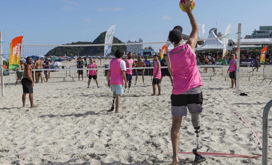 Campeonato de beach tennis encerra programação esportiva do Verão Maior Paraná