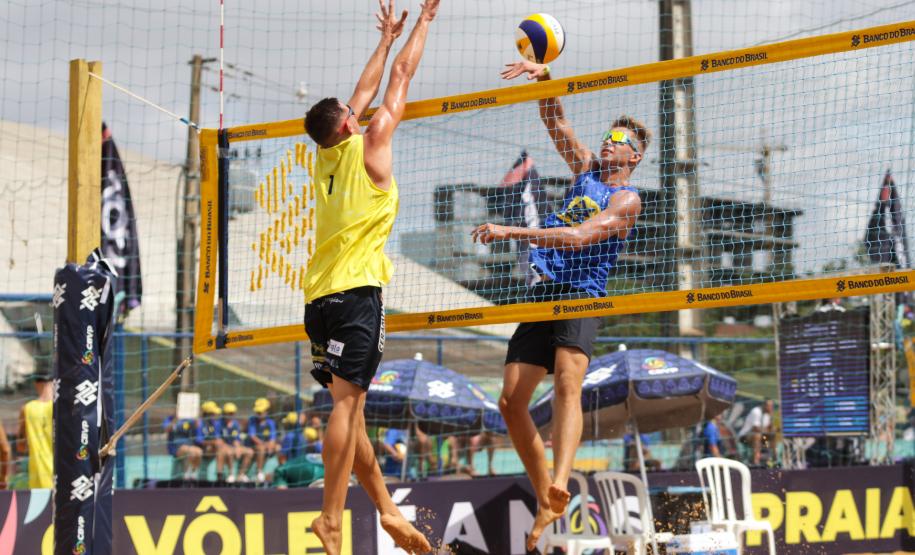 Mais de 400 atletas entram em quadra entre os dias 8 e 12 de março