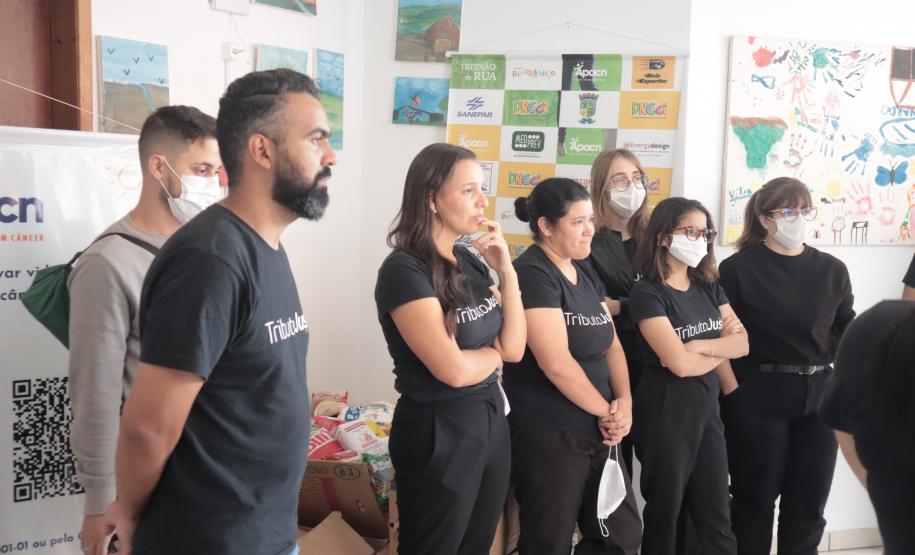 Evento filantrópico arrecada e entrega doações de alimentos à APACN