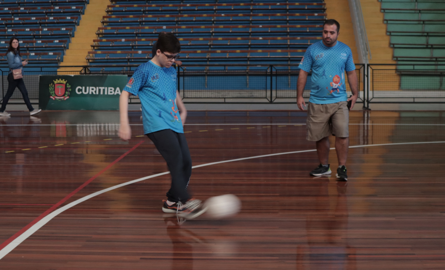 TEA: projeto leva atividades esportivas para alunos com transtorno de espectro autista e síndromes