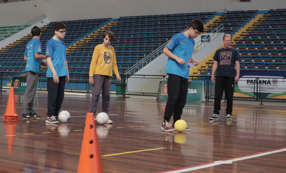 TEA: projeto leva atividades esportivas para alunos com transtorno de espectro autista e síndromes