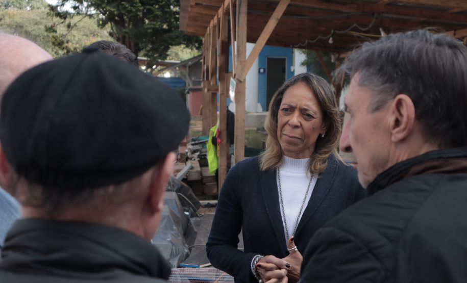 Na última sexta-feira (12), Flávia Arantes do Nascimento, filha de Pelé, visitou as obras de construção das pistas de skate anexas ao Ginásio do Tarumã