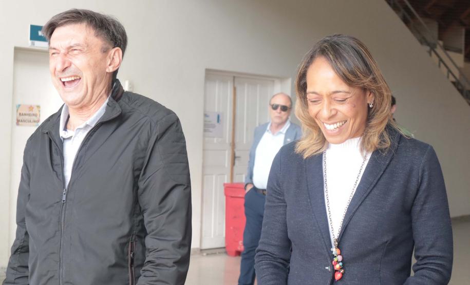 Filha de Pelé visita complexo esportivo do Governo do Estado, em Curitiba