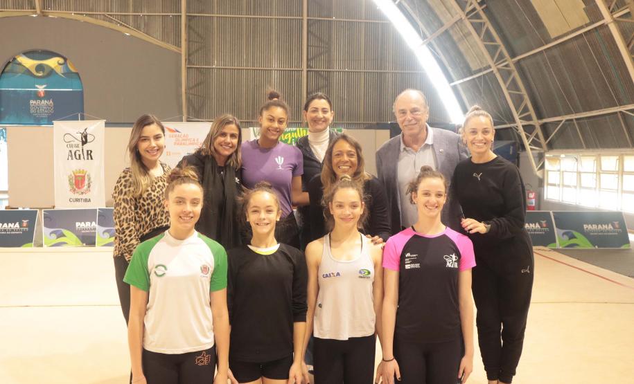 Filha de Pelé visita complexo esportivo do Governo do Estado, em Curitiba