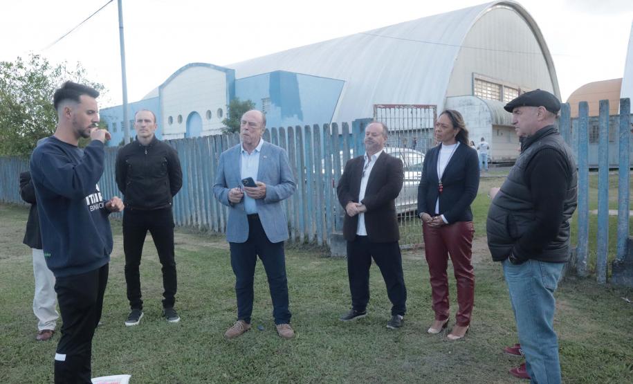 Filha de Pelé visita complexo esportivo do Governo do Estado, em Curitiba