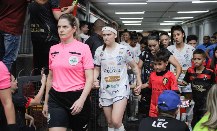 Taça Brasil de Futsal Feminino acontece em Londrina nesta semana