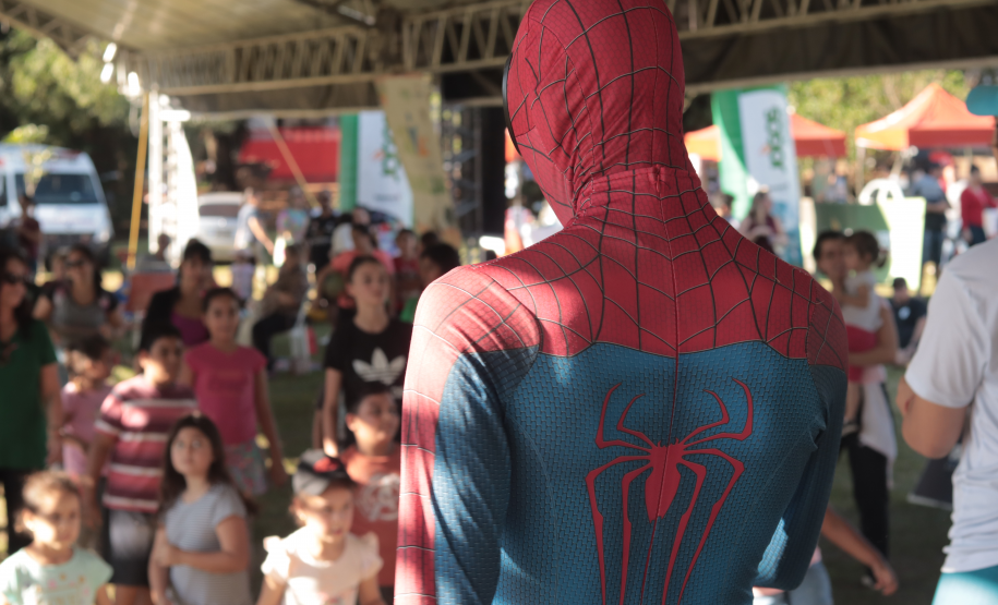 Jogos Indígenas, Festival das Famílias e competições diversas atraíram os moradores e propiciaram lazer e diversão.