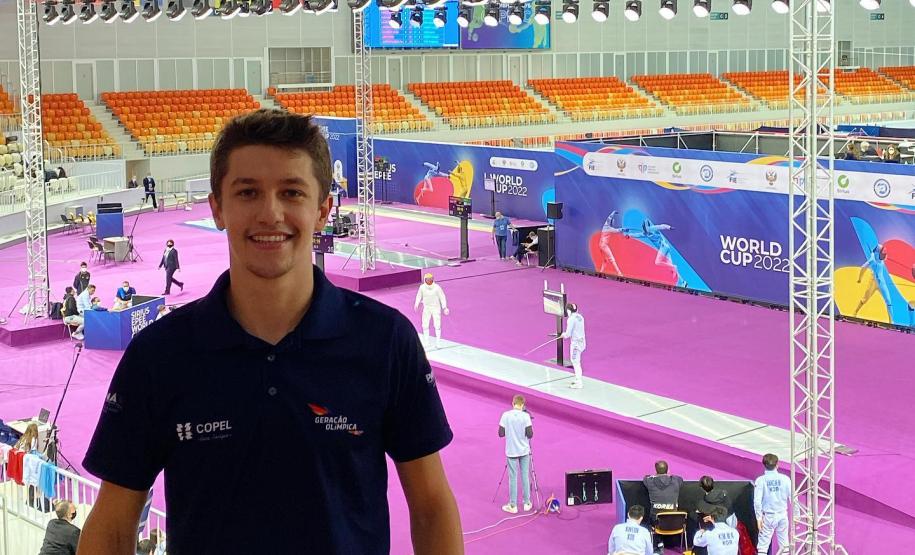 Fabrizio Lazzarotto, 24 anos, bicampeão brasileiro na categoria espada, é apoiado pelos programas Geração Olímpica e Paralímpica e Proesporte.