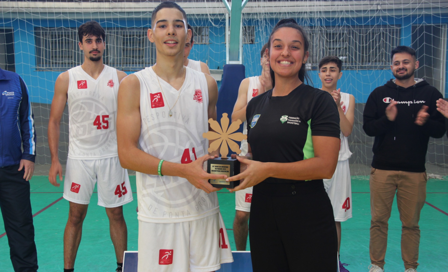 Os Jogos da Juventude do Paraná são uma realização do Governo do Estado por meio da Secretaria de Estado do Esporte e contam com o apoio das prefeituras dos municípios