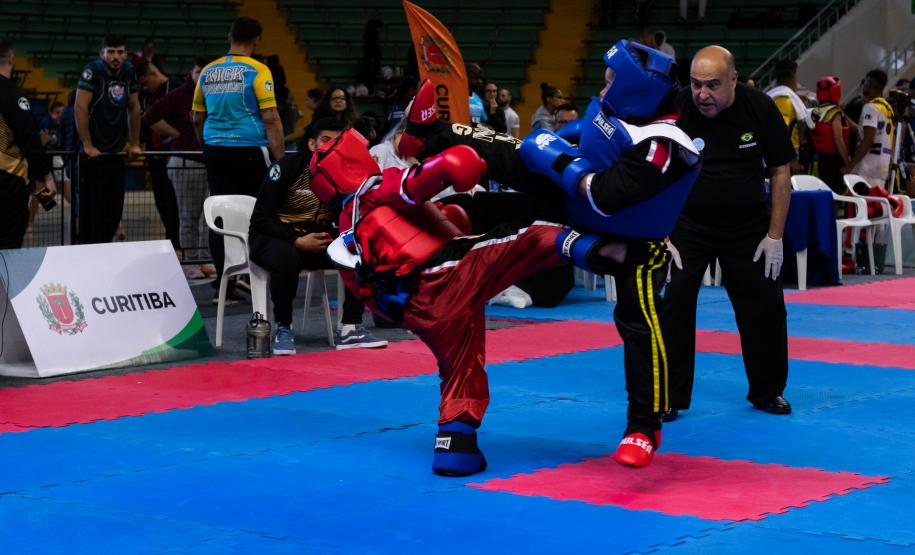 Ouro no Pan de Ginástica Rítmica e Jogos Escolares movimentaram o esporte do Paraná no feriado
