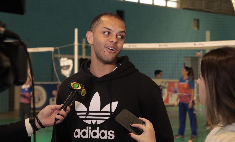 Secretaria de Esporte do Paraná abriga projeto de Vôlei do campeão Bernardinho