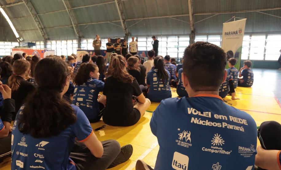 Secretaria de Esporte do Paraná abriga projeto de Vôlei do campeão Bernardinho