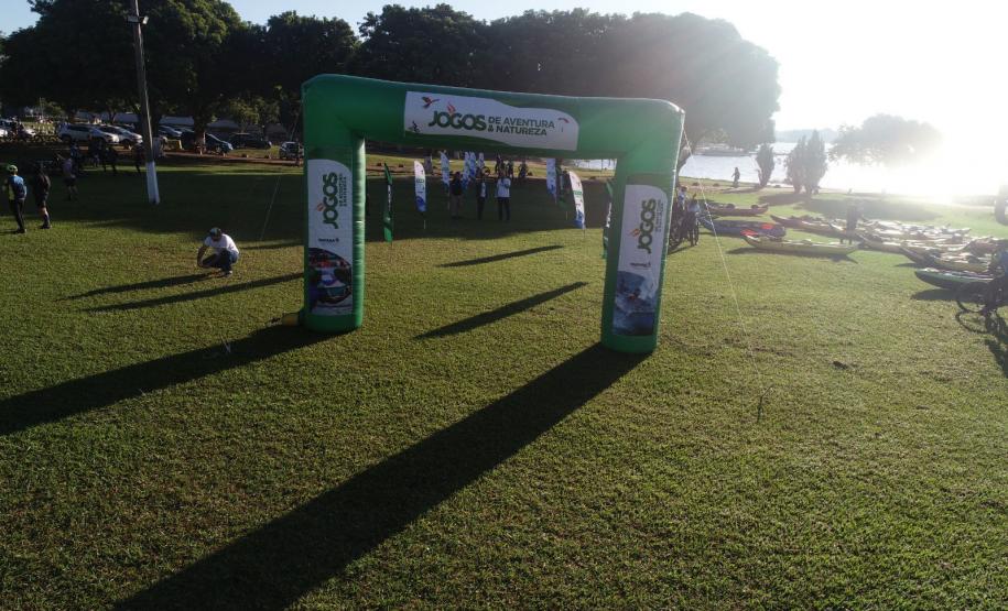 Ouro no Pan de Ginástica Rítmica e Jogos Escolares movimentaram o esporte do Paraná no feriado