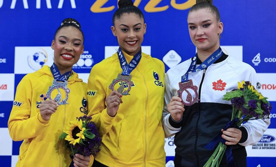 Ouro no Pan de Ginástica Rítmica e Jogos Escolares movimentaram o esporte do Paraná no feriado