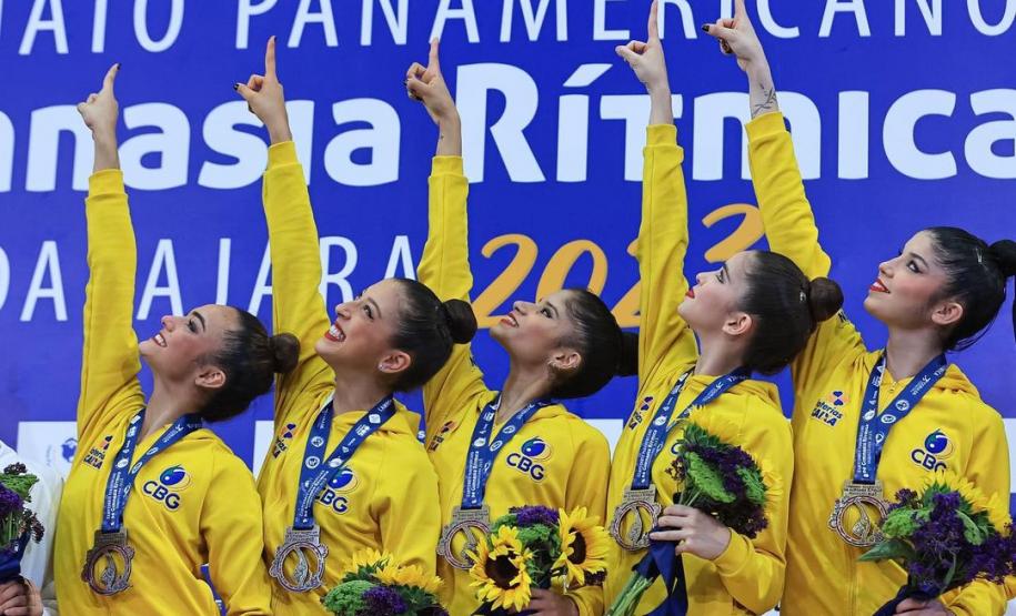 Ouro no Pan de Ginástica Rítmica e Jogos Escolares movimentaram o esporte do Paraná no feriado