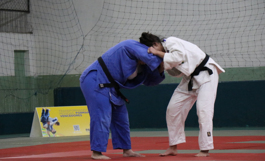 O segundo dia de competição dos Jogos Universitários do Paraná foi marcado pelo encerramento das modalidades individuais.