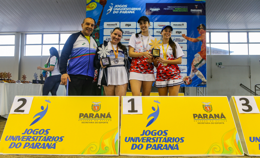 O segundo dia de competição dos Jogos Universitários do Paraná foi marcado pelo encerramento das modalidades individuais.