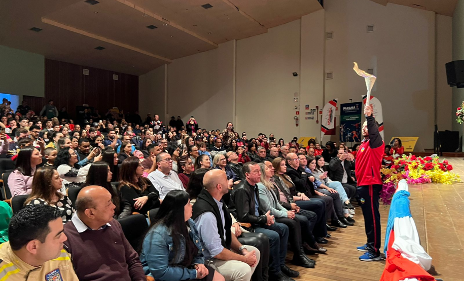 Foi dada a largada para a 62a edição dos Jogos Universitários do Paraná.