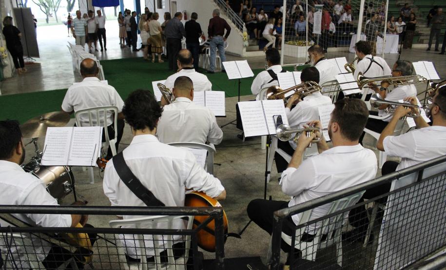 A reabertura do centro de memória foi marcada pela exposição “Os Craques da Bola”. Na ocasião, foram homenageados os ex-jogadores de futebol Aladim, Sicupira, Castro e Krüger, com fotos, documentos e objetos que marcaram a época em que os jogadores atuaram em clubes paranaenses.