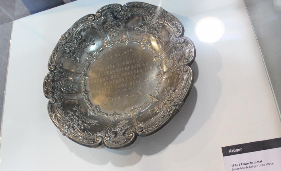 A reabertura do centro de memória foi marcada pela exposição “Os Craques da Bola”. Na ocasião, foram homenageados os ex-jogadores de futebol Aladim, Sicupira, Castro e Krüger, com fotos, documentos e objetos que marcaram a época em que os jogadores atuaram em clubes paranaenses.