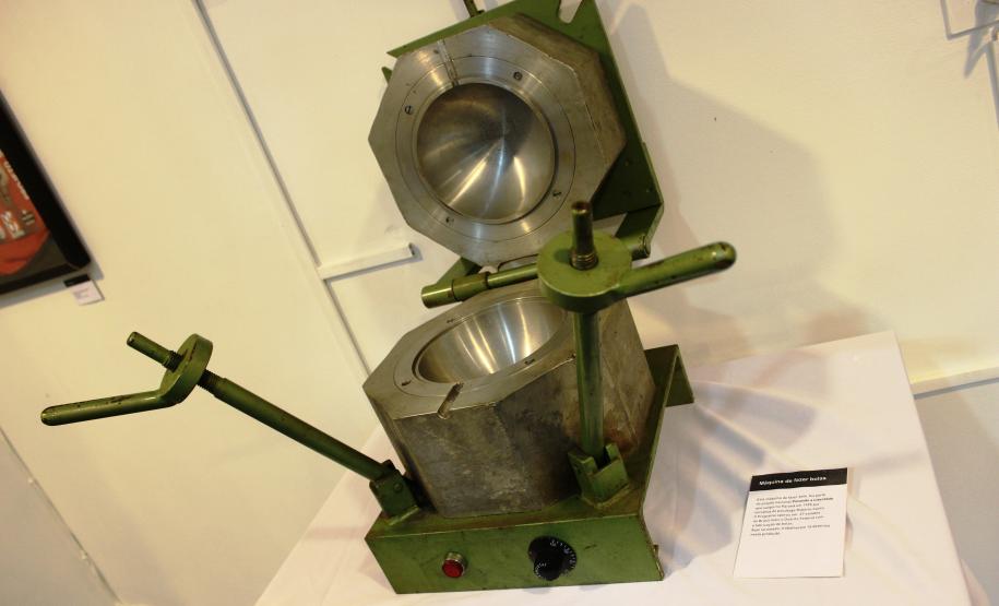 A reabertura do centro de memória foi marcada pela exposição “Os Craques da Bola”. Na ocasião, foram homenageados os ex-jogadores de futebol Aladim, Sicupira, Castro e Krüger, com fotos, documentos e objetos que marcaram a época em que os jogadores atuaram em clubes paranaenses.