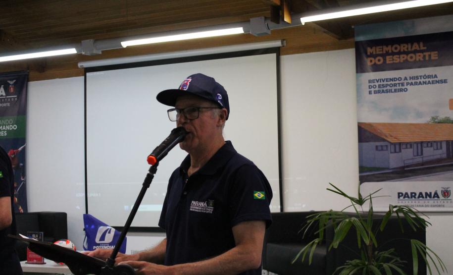 A iniciativa reuniu mais de 250 convidados, entre familiares, jogadores e fãs, para homenagear a brilhante trajetória do atleta nos gramados. Acervo do jogador está no Centro de Memória do Esporte Paranaense.