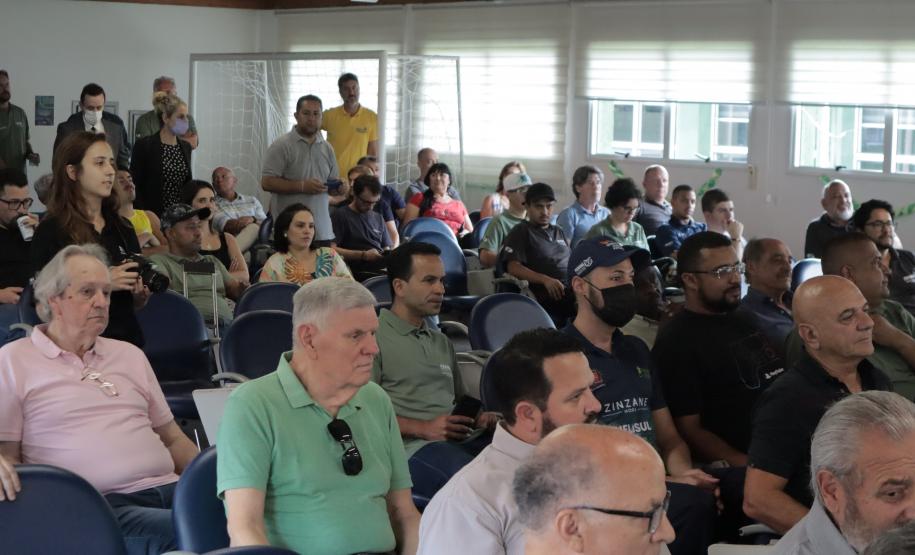 Centro de Memória do Esporte recebe acervo de Sicupira e faz evento para homenageá-lo