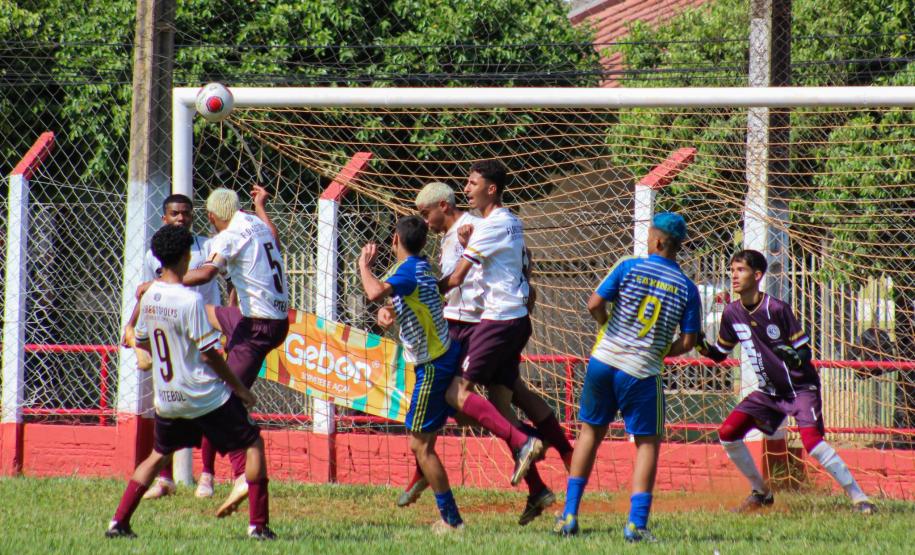 São 68 times classificados na Macrorregional e, tradicionalmente, mais quatro equipes "da casa", de Dois Vizinhos.