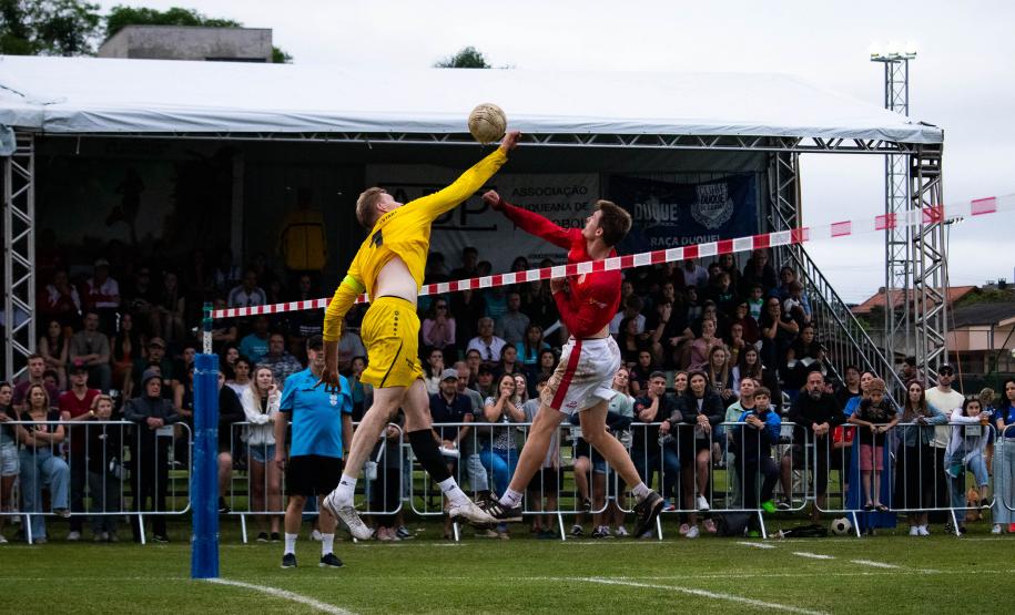 Resultados do final de semana do esporte.