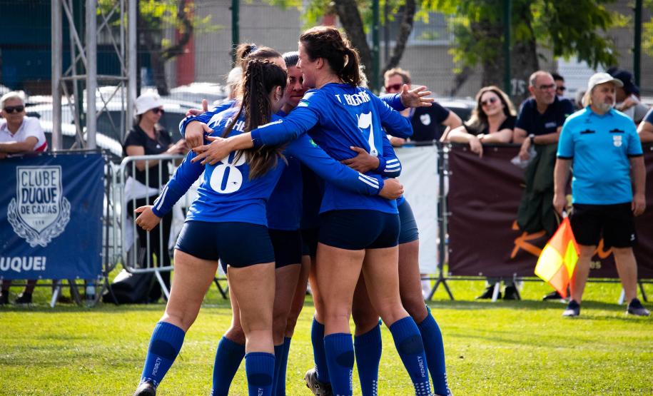 Resultados do final de semana do esporte.