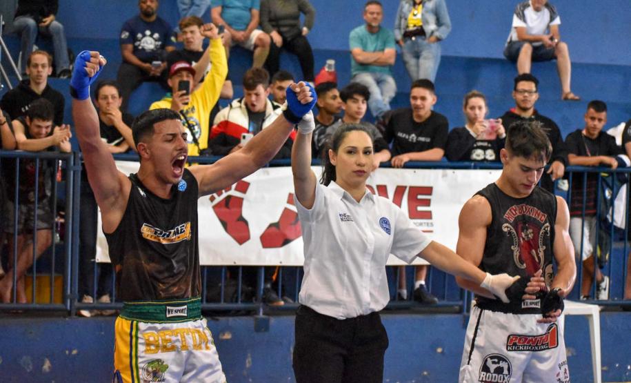 Paraná Combate reúne mais de 2,2 mil atletas de lutas em Cascavel