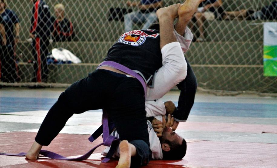 Paraná Combate reúne mais de 2,2 mil atletas de lutas em Cascavel