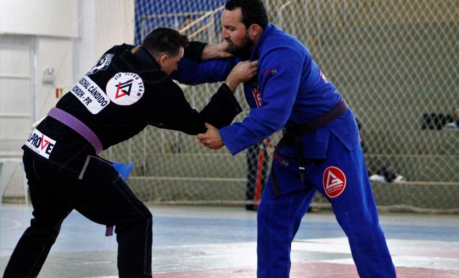 Paraná Combate reúne mais de 2,2 mil atletas de lutas em Cascavel