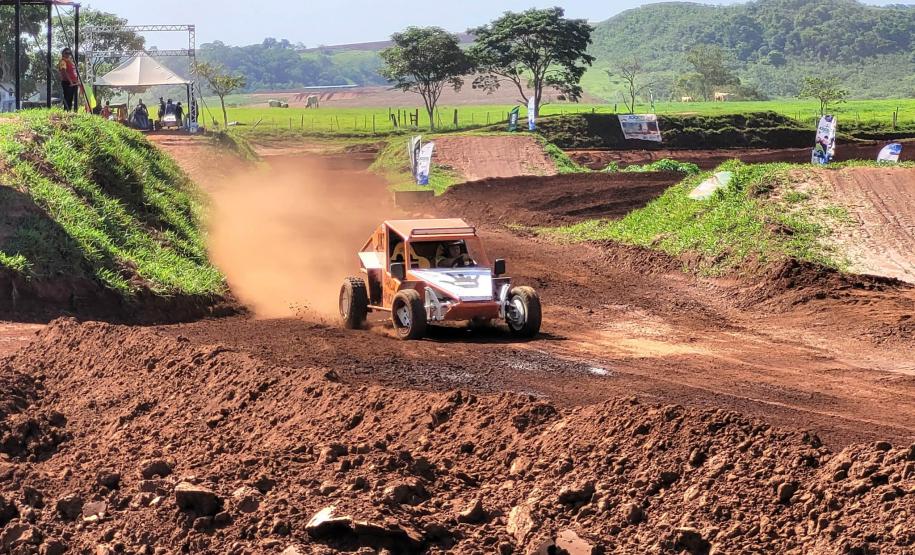 Resultados do final de semana do esporte.