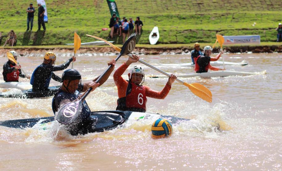 Resultados do final de semana do esporte.