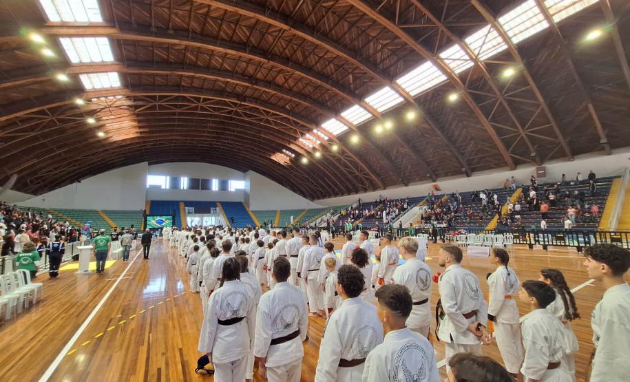 Resultados do final de semana do esporte.